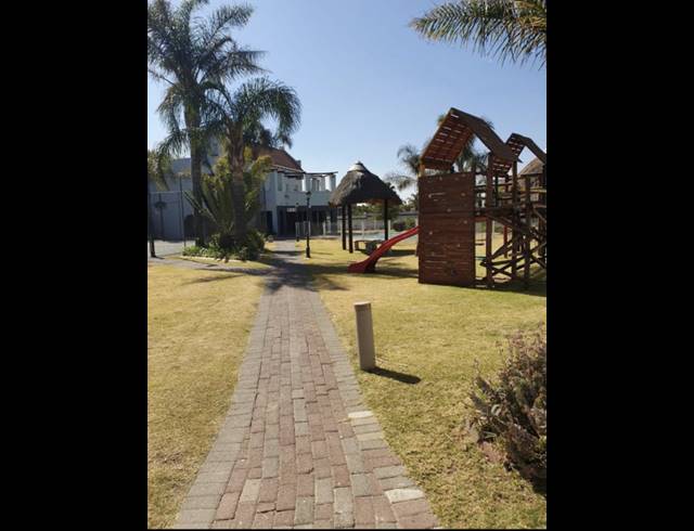 3 BEDROOM TOWNHOUSE FOR SALE IN EDEN GLEN